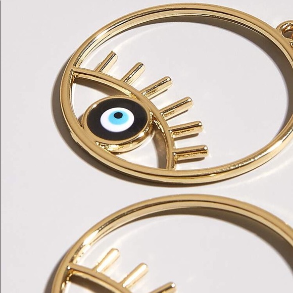 3/$30 💛 Evil Eye Drop Earrings - Picture 2 of 3